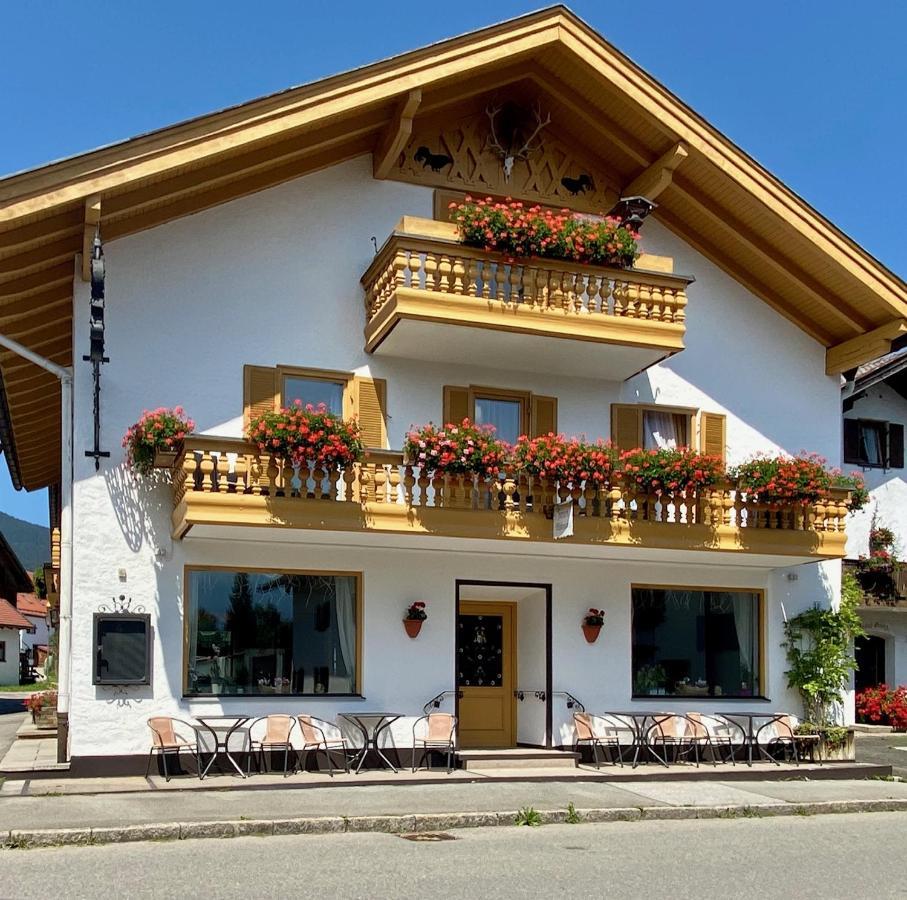 Gaestehaus U Ferienwohnungen Veronika Incl Fruehstuecksbuffet Und Koenigscard Mit 200 Kostenlosen Attraktionen Unterammergau Εξωτερικό φωτογραφία