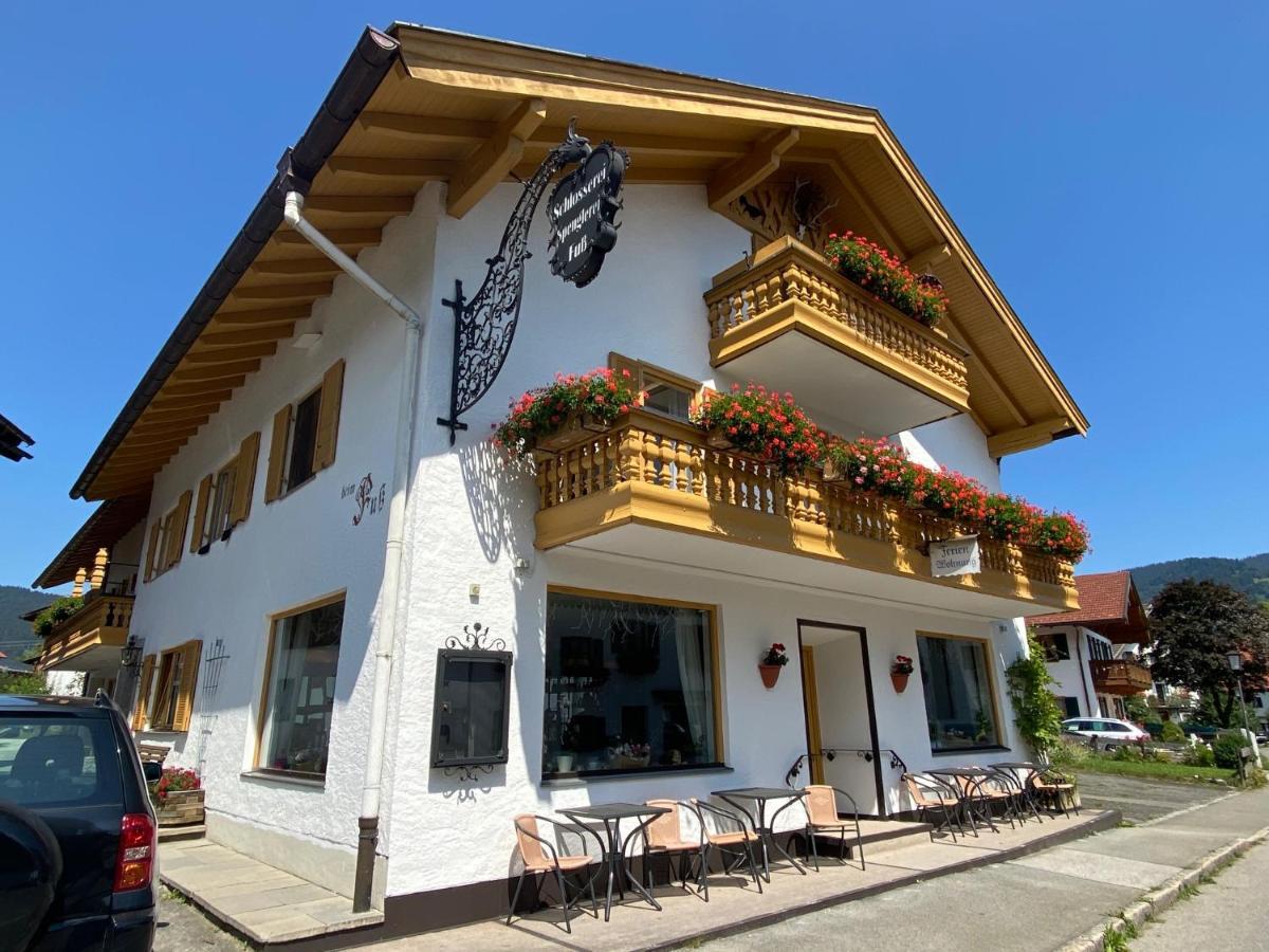 Gaestehaus U Ferienwohnungen Veronika Incl Fruehstuecksbuffet Und Koenigscard Mit 200 Kostenlosen Attraktionen Unterammergau Εξωτερικό φωτογραφία
