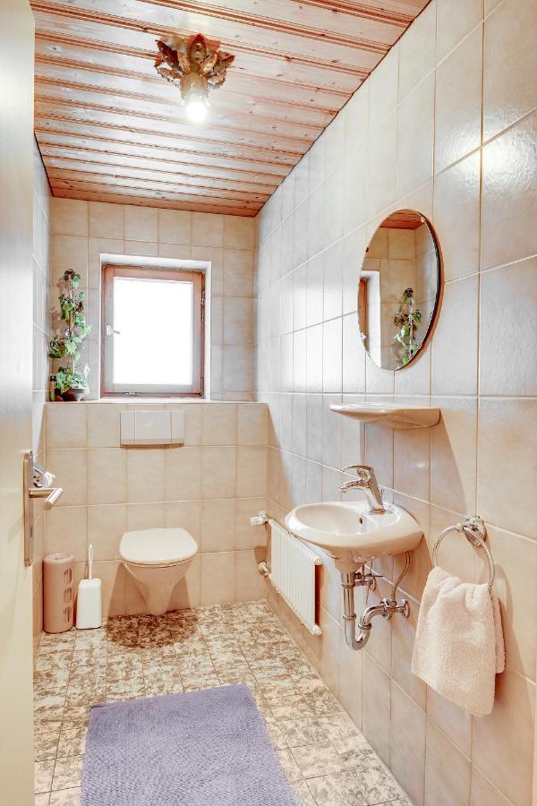 Gaestehaus U Ferienwohnungen Veronika Incl Fruehstuecksbuffet Und Koenigscard Mit 200 Kostenlosen Attraktionen Unterammergau Εξωτερικό φωτογραφία